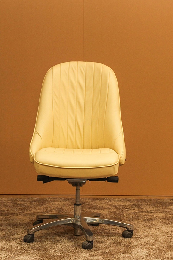 Wagner Classic Car Chair beige 5-Fuß #287-1