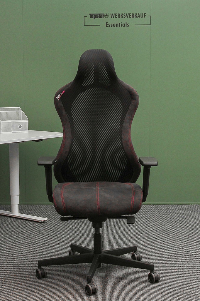 Sitness RS Sport Plus mit Armlehnen schwarz/Naht rot